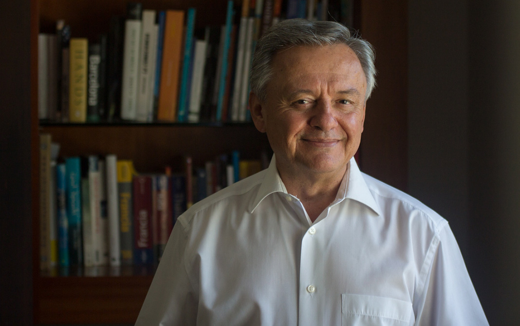 Dr. Jorge Carvajal: “La felicidad es el indicador más importante de la  salud” – mundonuevo.cl